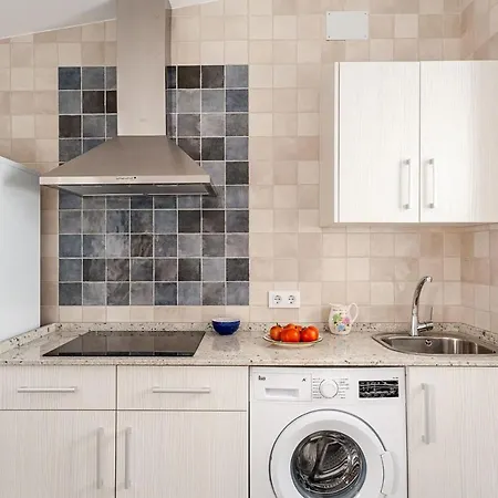 Lola - Solo Familias