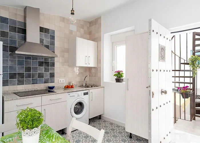 Lola - Solo Familias * 科尼尔-德拉弗龙特拉